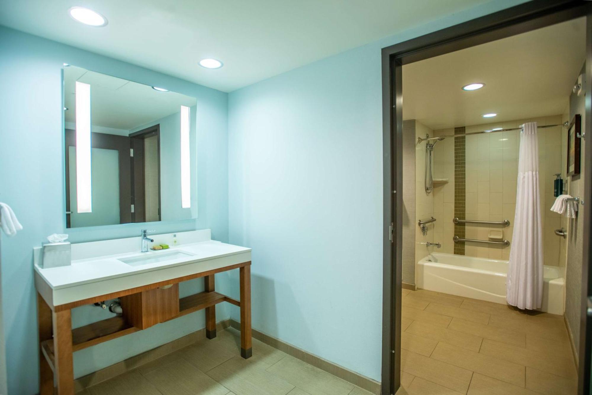 Doubletree By Hilton Asheville Downtown Екстер'єр фото