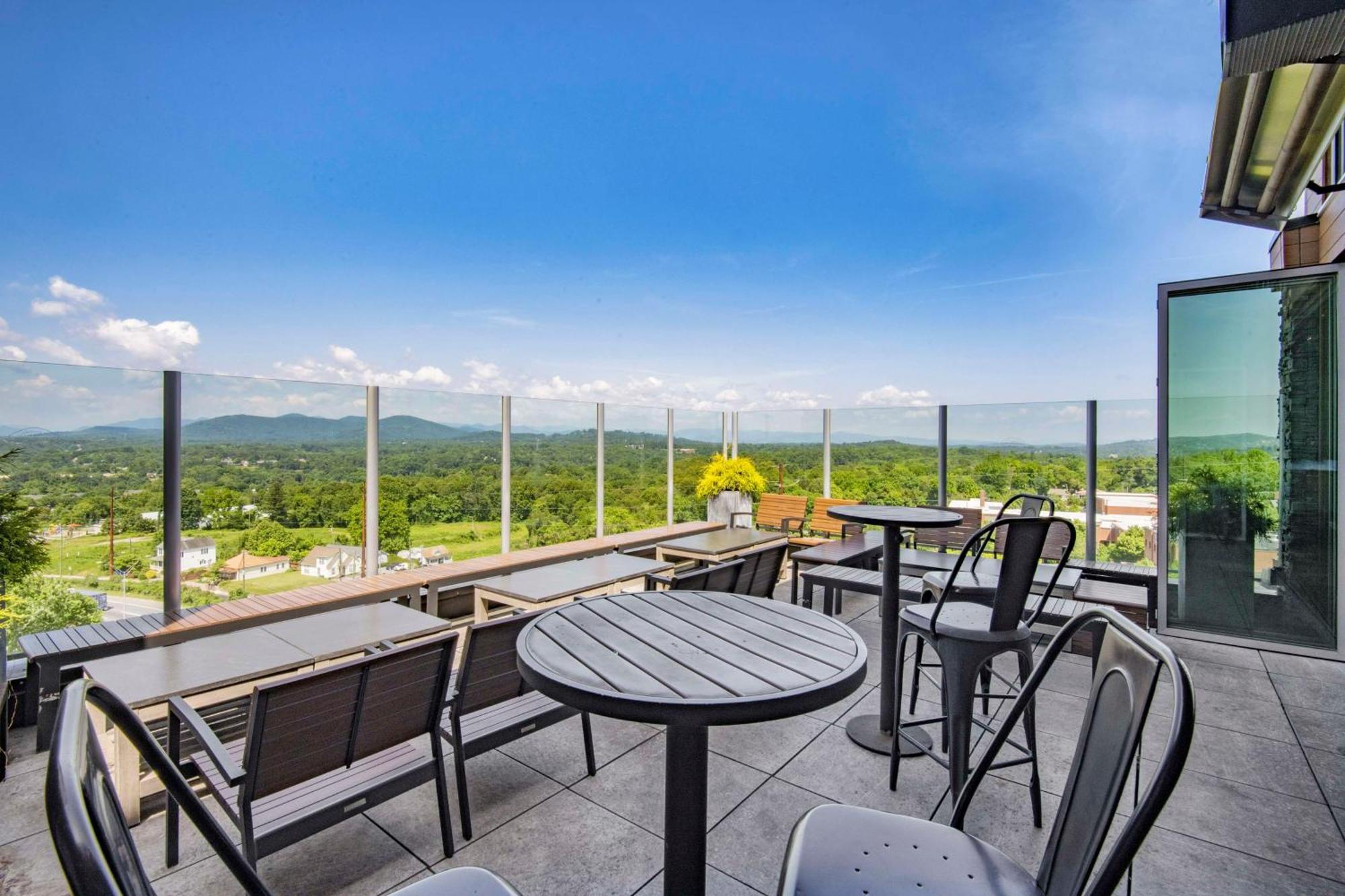Doubletree By Hilton Asheville Downtown Екстер'єр фото