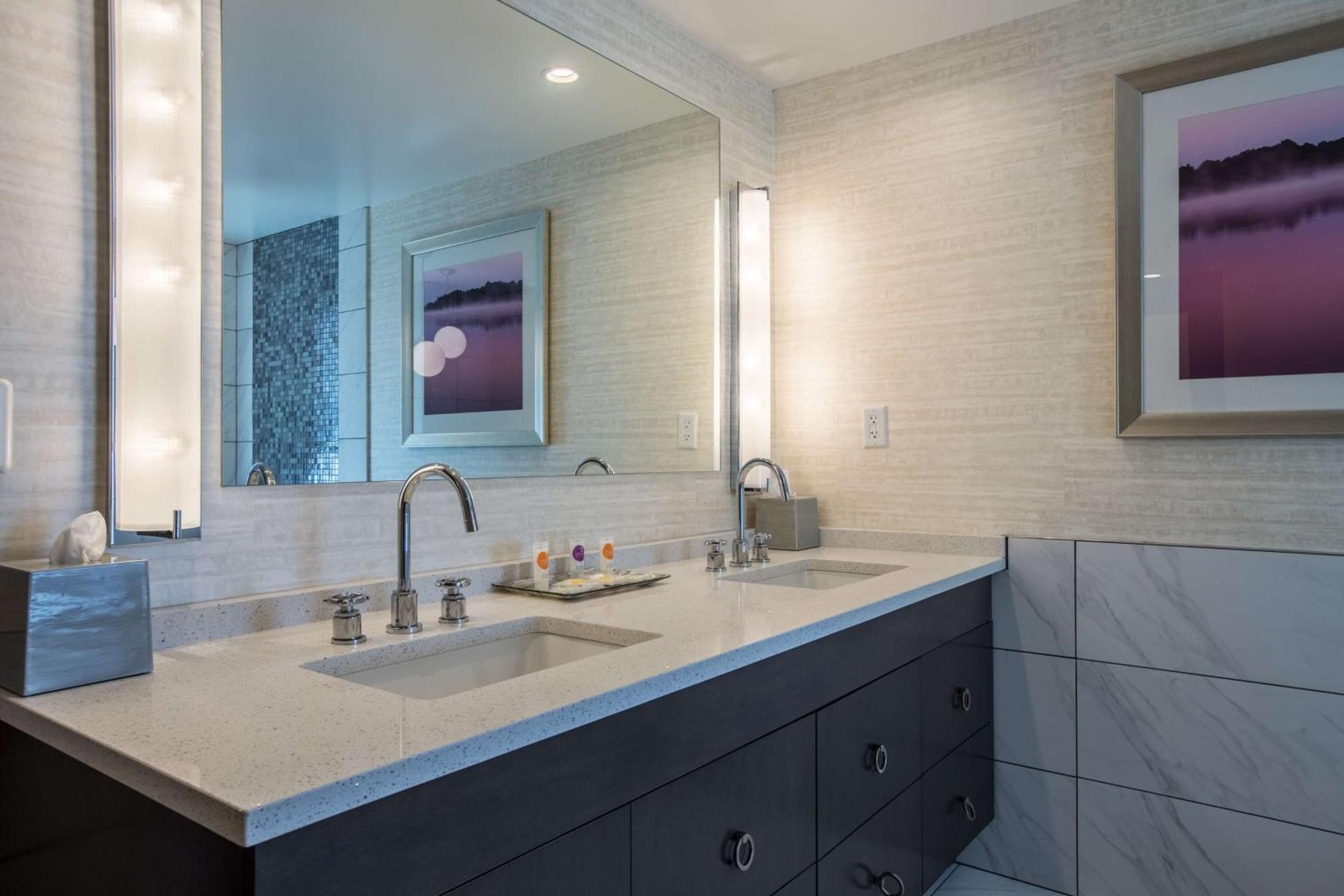 Doubletree By Hilton Asheville Downtown Екстер'єр фото