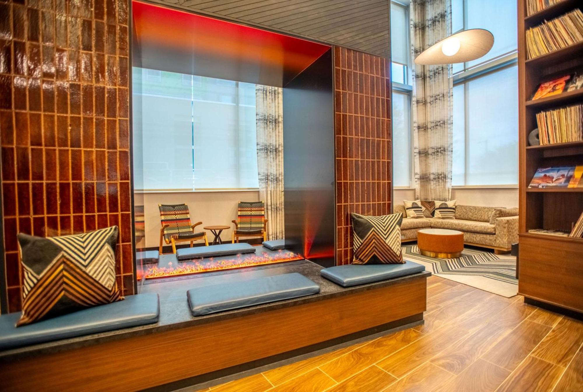 Doubletree By Hilton Asheville Downtown Екстер'єр фото